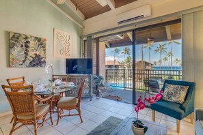 Dining - Ocean views from 1bd plus loft in West Maui (Lahaina)
