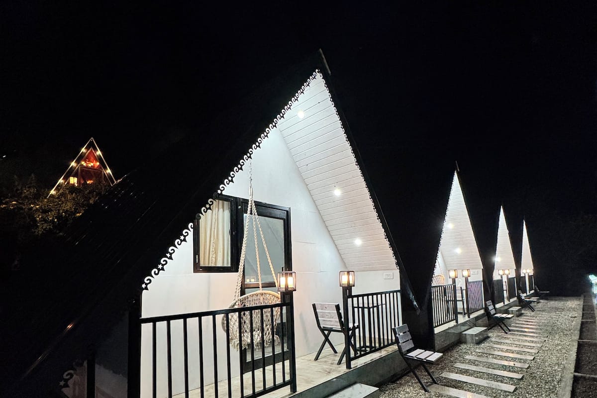 A Frame white Cottage | Egyptian cotton sheets, premium bedding, individually decorated