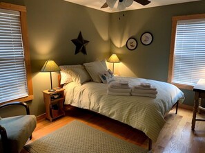 3 bedrooms, iron/ironing board, travel cot, free WiFi