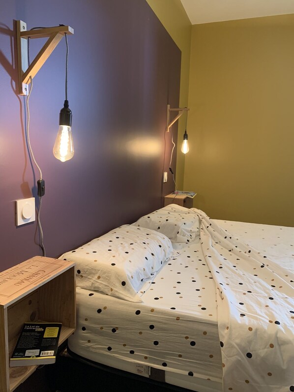 3 bedrooms, iron/ironing board, WiFi