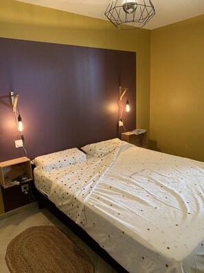 3 bedrooms, iron/ironing board, WiFi