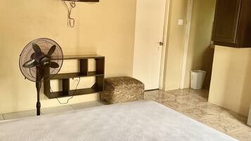 1 quarto, ferros/tábuas de passar roupa, Wi-Fi de cortesia