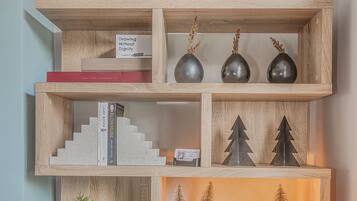 House | 3 bedrooms, iron/ironing board, travel cot, free WiFi