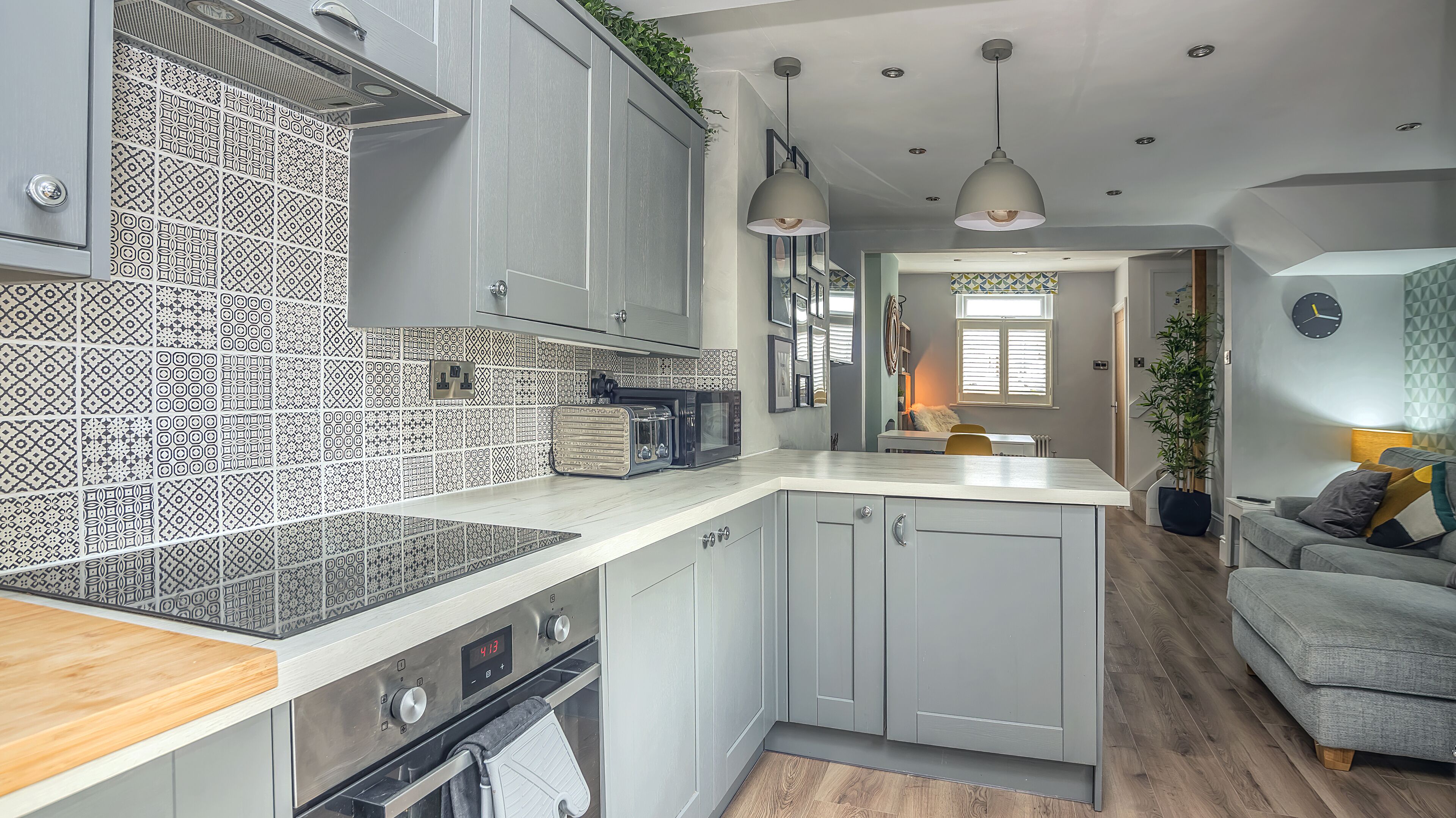 Nhà | Bếp riêng | Tủ lạnh, lò vi sóng, lò nướng, bếp nấu 