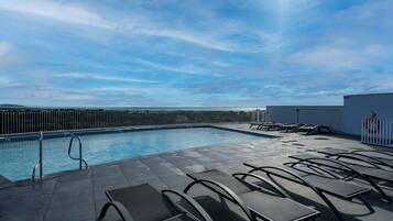 Indoor pool, seasonal outdoor pool, sun loungers