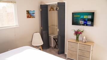 3 bedrooms, iron/ironing board, free WiFi, bed sheets