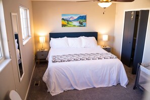 3 bedrooms, iron/ironing board, free WiFi, bed sheets