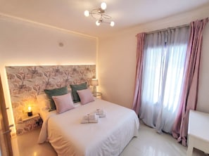 3 bedrooms, in-room safe, iron/ironing board, free WiFi