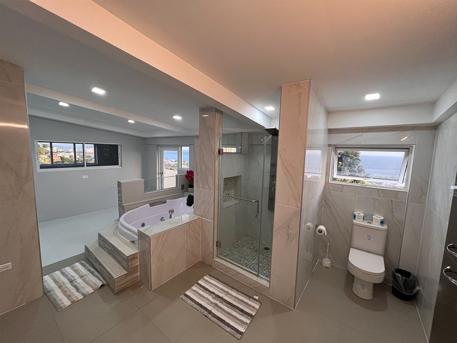House (Glencoe Townhome with Loft Jacuzzi an) | Exterior