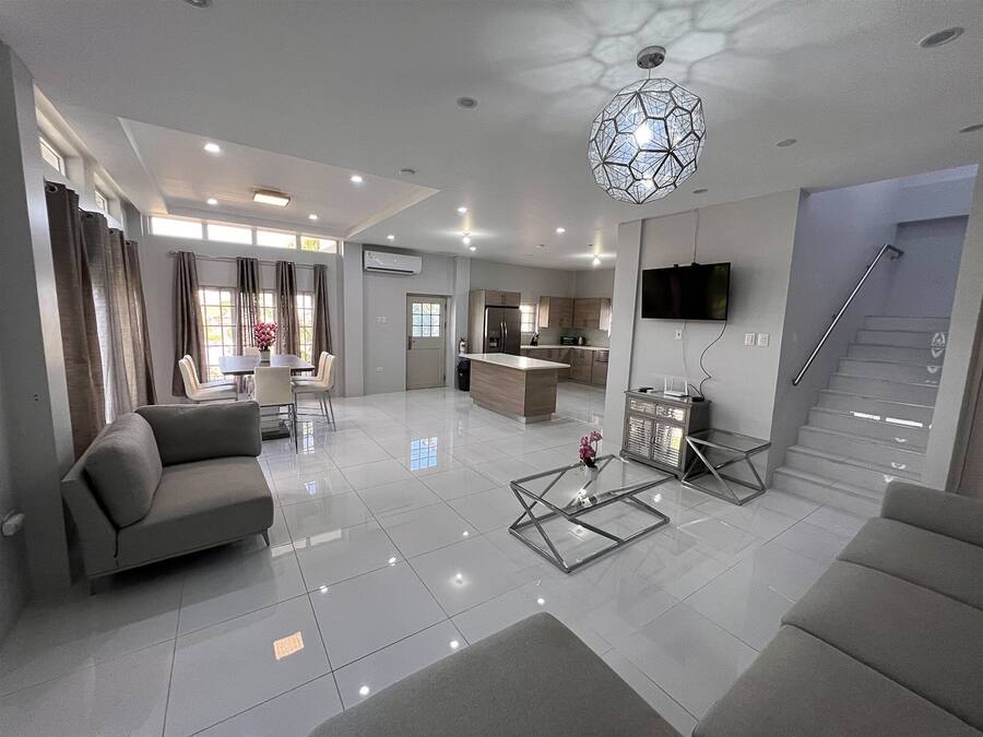 House (Glencoe Townhome with Loft Jacuzzi an) | Exterior