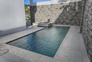 House (Glencoe Townhome with Loft Jacuzzi an) | Exterior