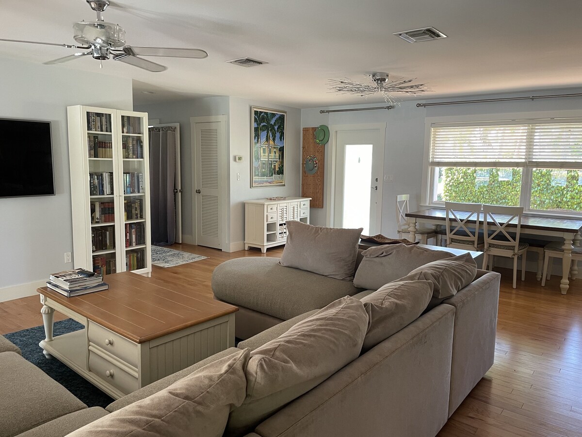 Photo 6 of Downtown Naples Lakeside Pool/HotTub Home