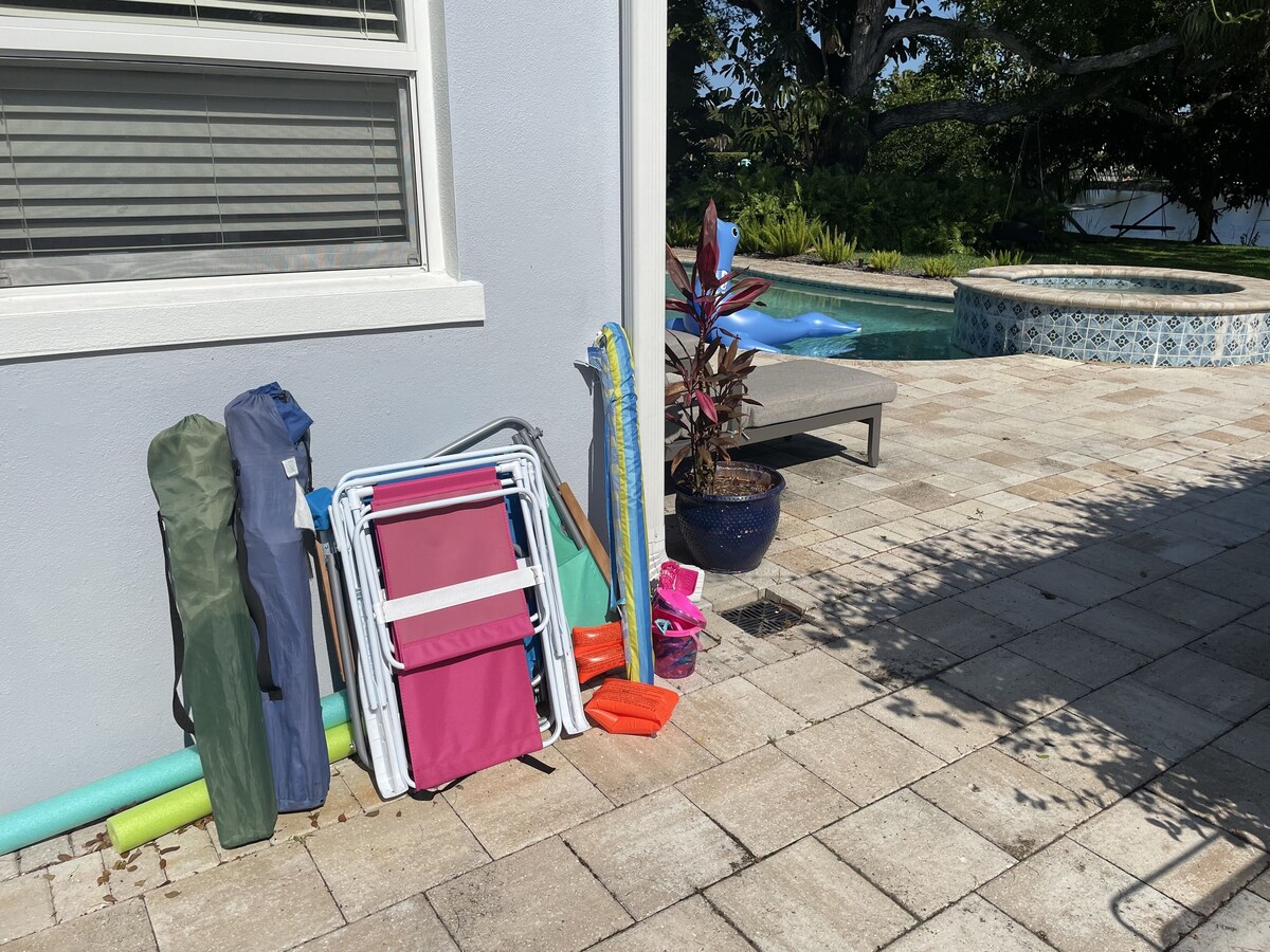 Photo 27 of Downtown Naples Lakeside Pool/HotTub Home