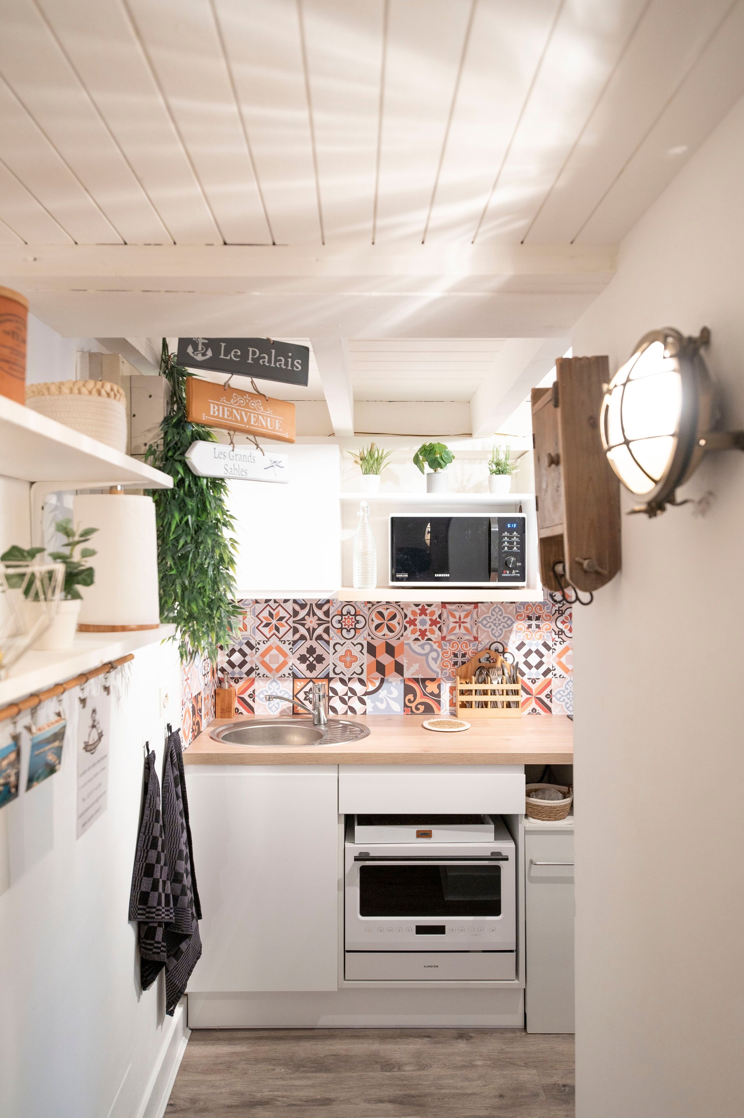 Réfrigérateur, micro-ondes, four, lave-vaisselle