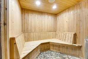 Sauna - Beautiful home w/private hot tub, poker table, pool table, WiFi, sauna, firepit (Lead)