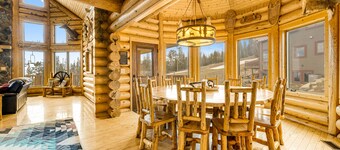 Ski-in/ski-out lodge at Terry Peak with private hot tub, fireplaces & game room