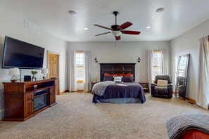 10 soverom, strykejern/-brett, internettilgang og sengetøy