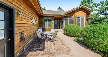 Rustic Black Hills home in secluded location w/sauna, fireplace, private hot tub