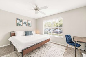 2 bedrooms, desk, iron/ironing board, WiFi