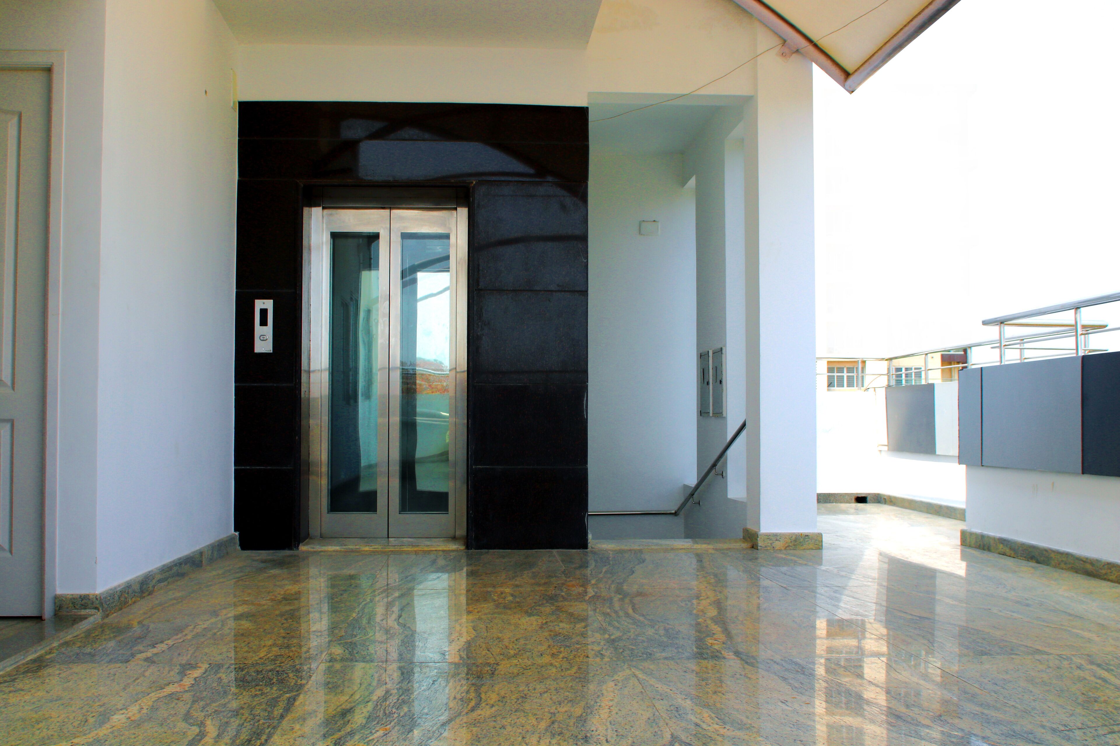 Foto - K11 Express - Opp Express Avenue