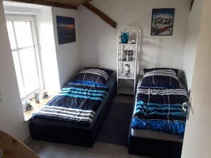 3 bedrooms, free WiFi, bed sheets