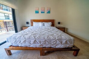 2 quartos, cofres nos quartos, ferros/tábuas de passar roupa