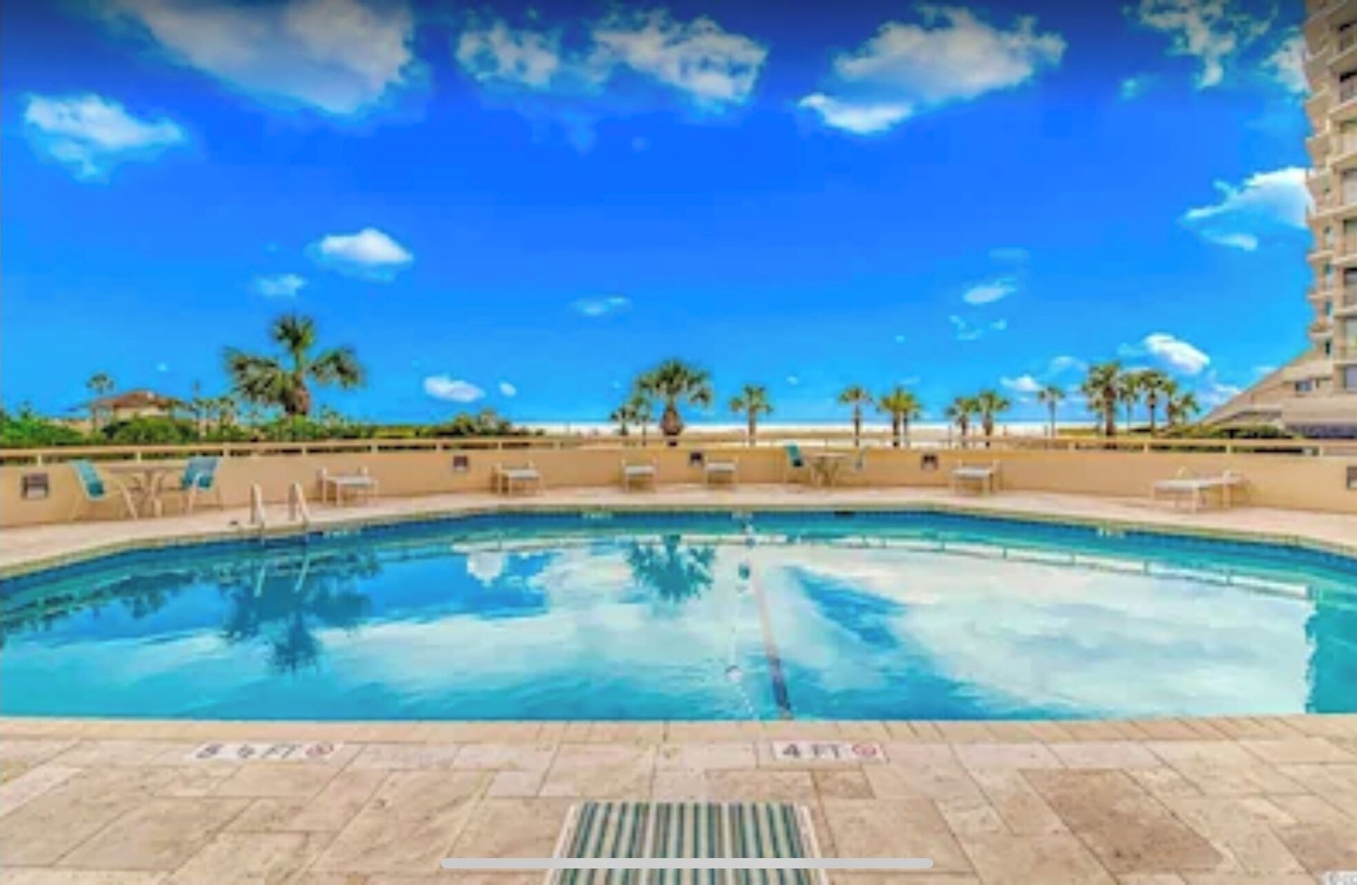 室内游泳池，室外游泳池