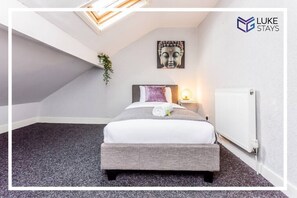 3 Schlafzimmer, Bügeleisen/Bügelbrett, Internetzugang, Bettwäsche