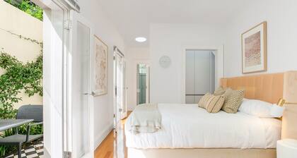 Cosy Inner West Studio with Courtyard
