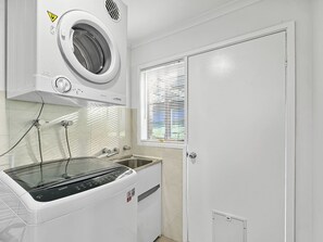Laundry - Pet-friendly Private Retreat with Large Backyard (Surf Beach)