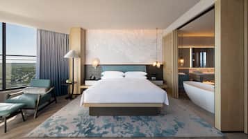 1 bedroom, premium bedding, down duvets, minibar