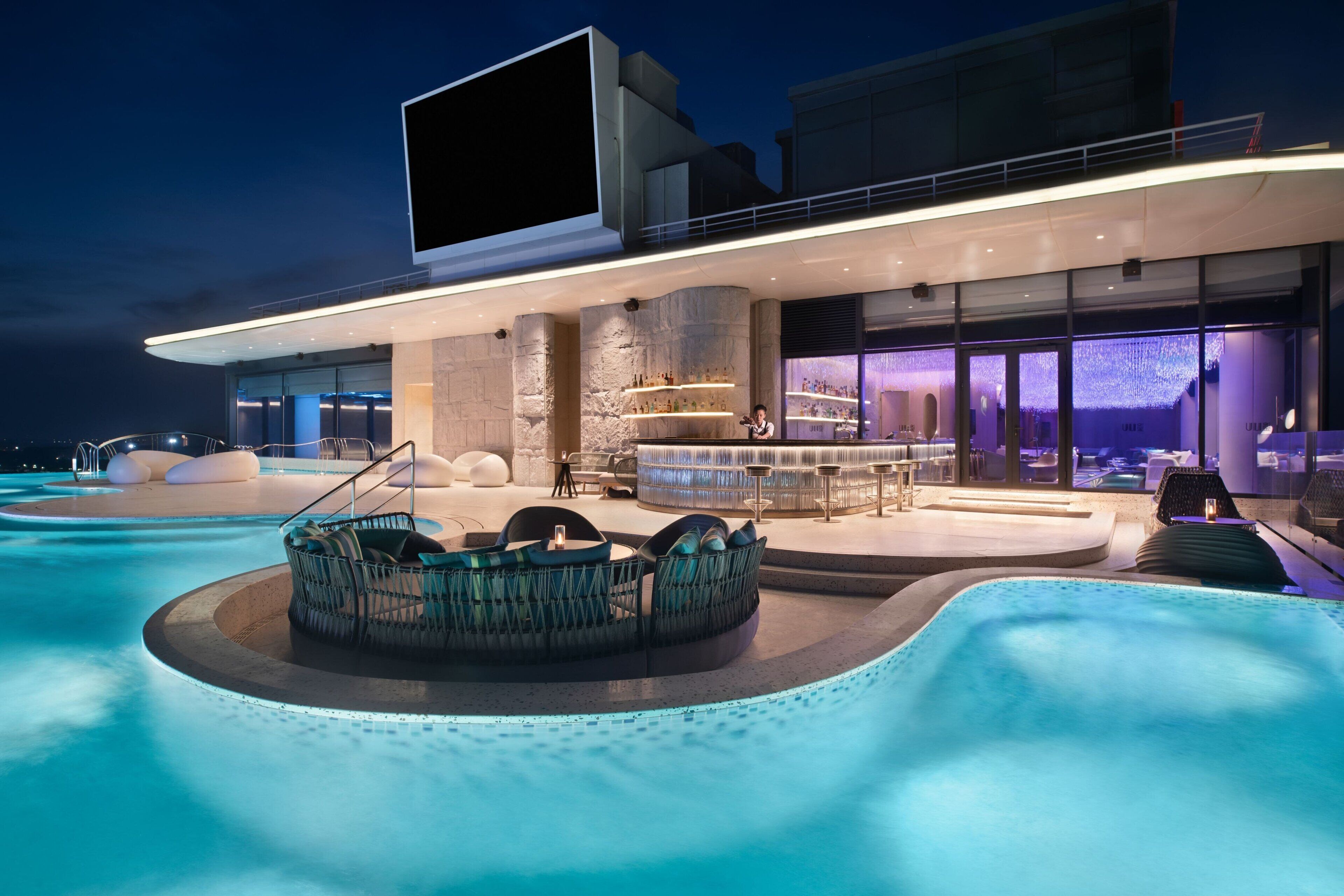 室內泳池、季節性室外泳池