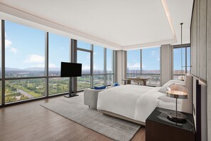 Premium-sviitti, 1 suuri parisänky | Ylelliset vuodevaatteet, untuvapeitot, pillowtop-patjalliset sängyt