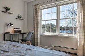 3 Schlafzimmer, Schreibtisch, Bügeleisen/Bügelbrett, WLAN