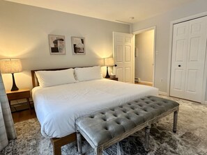 3 Schlafzimmer, Schreibtisch, Bügeleisen/Bügelbrett, WLAN