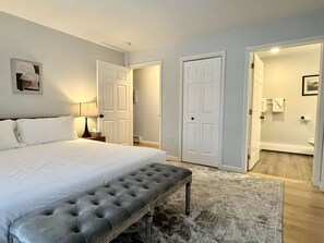 3 camere, una scrivania, ferro/asse da stiro, Wi-Fi