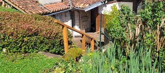 Modernised town house in the centre of Brantome, with a pretty garden