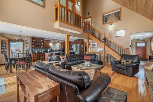 3 Bears Cabin | Games Room | Firepit | Lux Kitchen