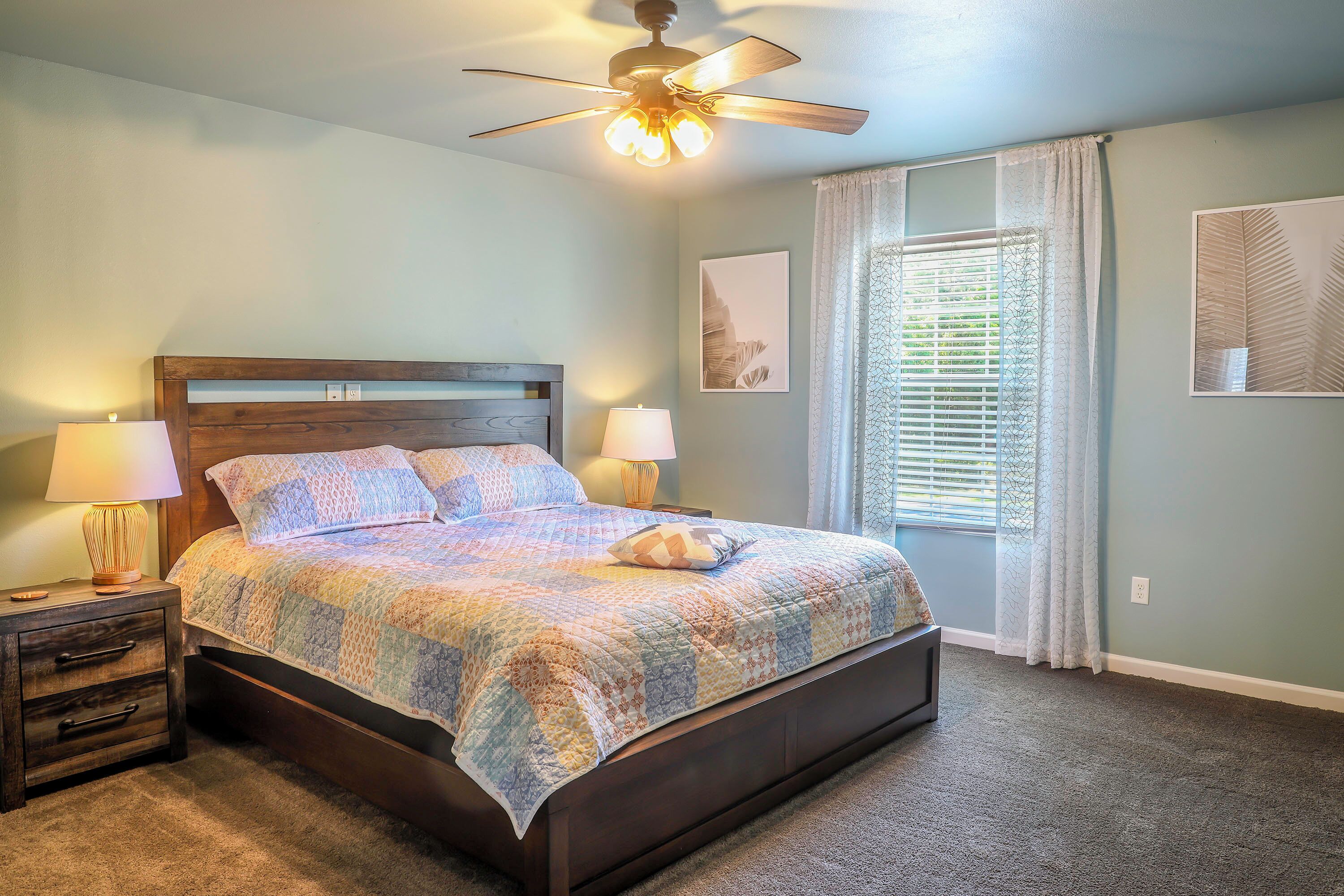 2 chambres, fer et planche à repasser, Wi-Fi gratuit, draps fournis