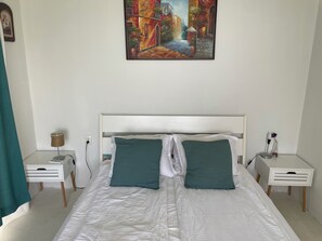 3 bedrooms, iron/ironing board, WiFi - Krum's Little Secret Villa (Vourvourou)
