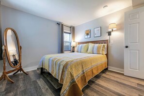 1 habitación, tabla de planchar con plancha, cuna de viaje y wifi 
