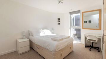 1 bedroom, iron/ironing board, Internet, bed sheets