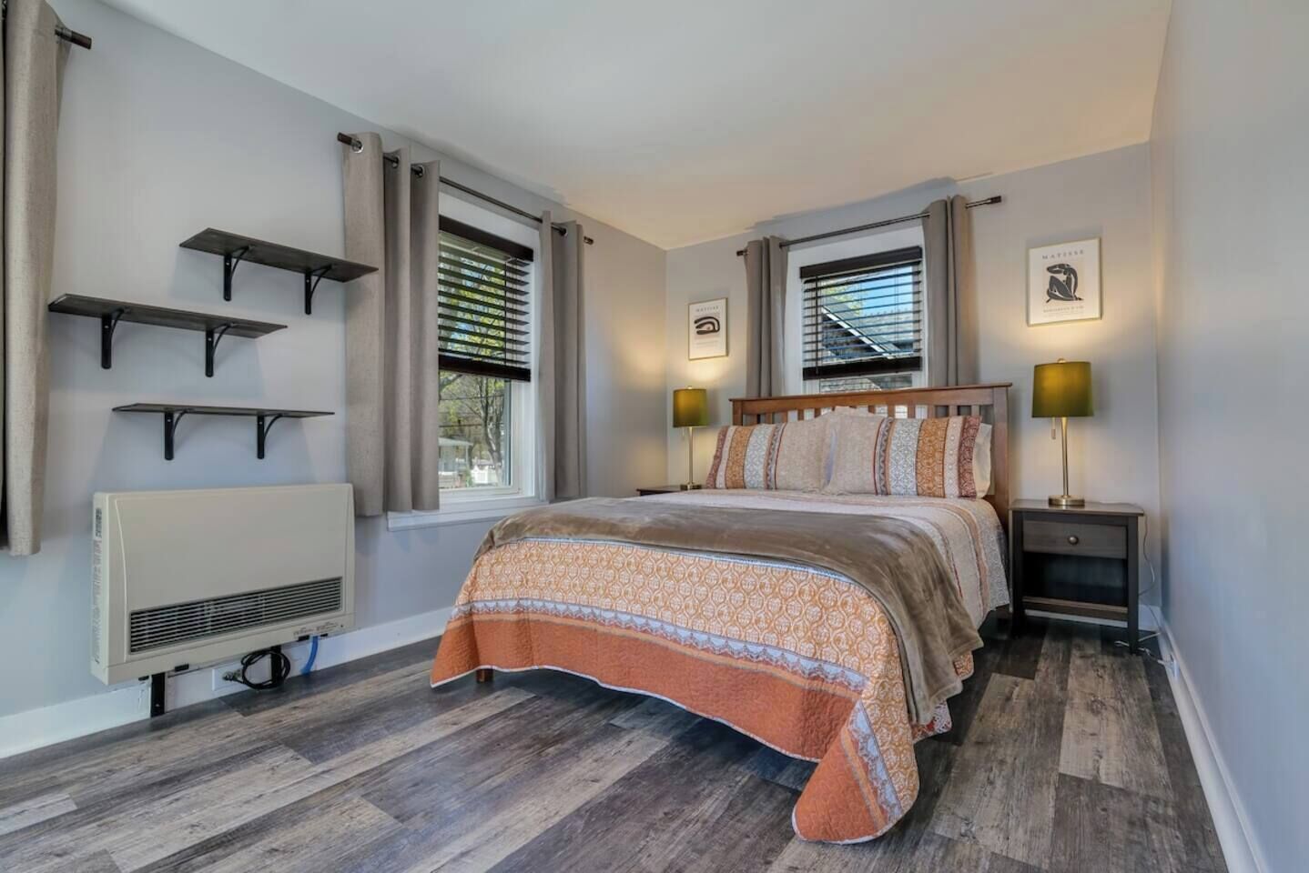 1 bedroom, iron/ironing board, travel crib, WiFi