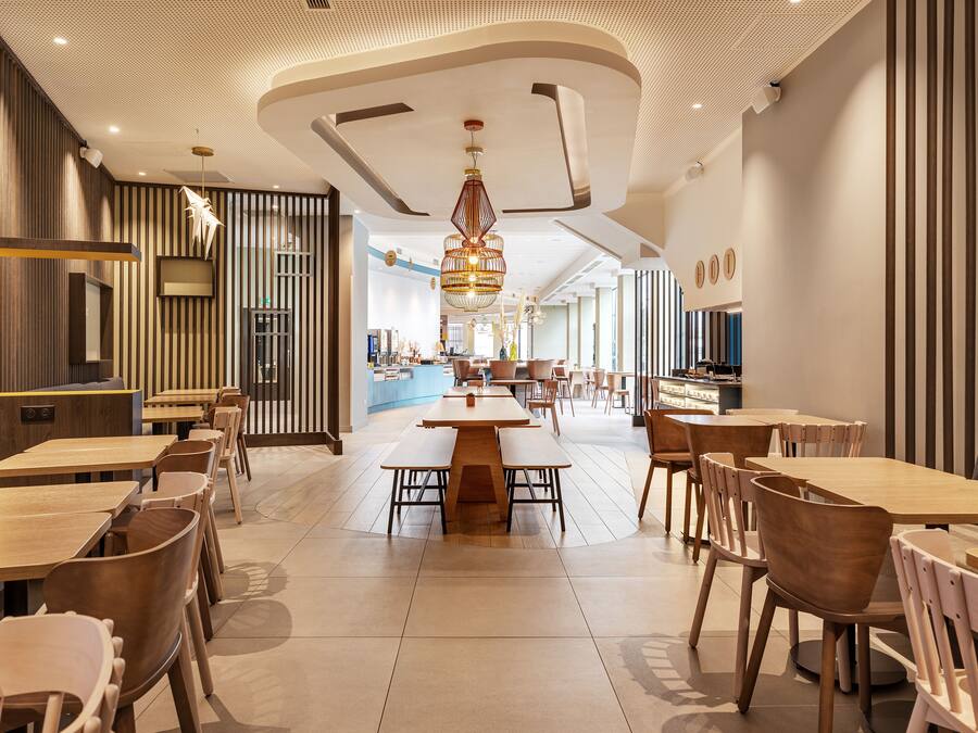 Daily buffet breakfast for a fee