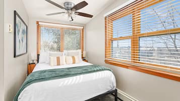 1 bedroom, iron/ironing board, internet