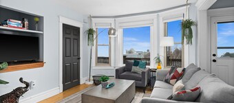 Clocktower Condo: Your Downtown Duluth Retreat