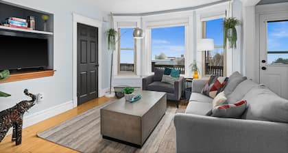 Clocktower Condo: Your Downtown Duluth Retreat