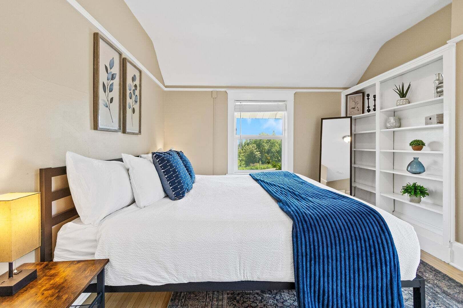 3 chambres, fer et planche à repasser, Wi-Fi, draps fournis