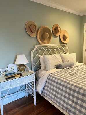 3 chambres, bureau, Wi-Fi gratuit, draps fournis