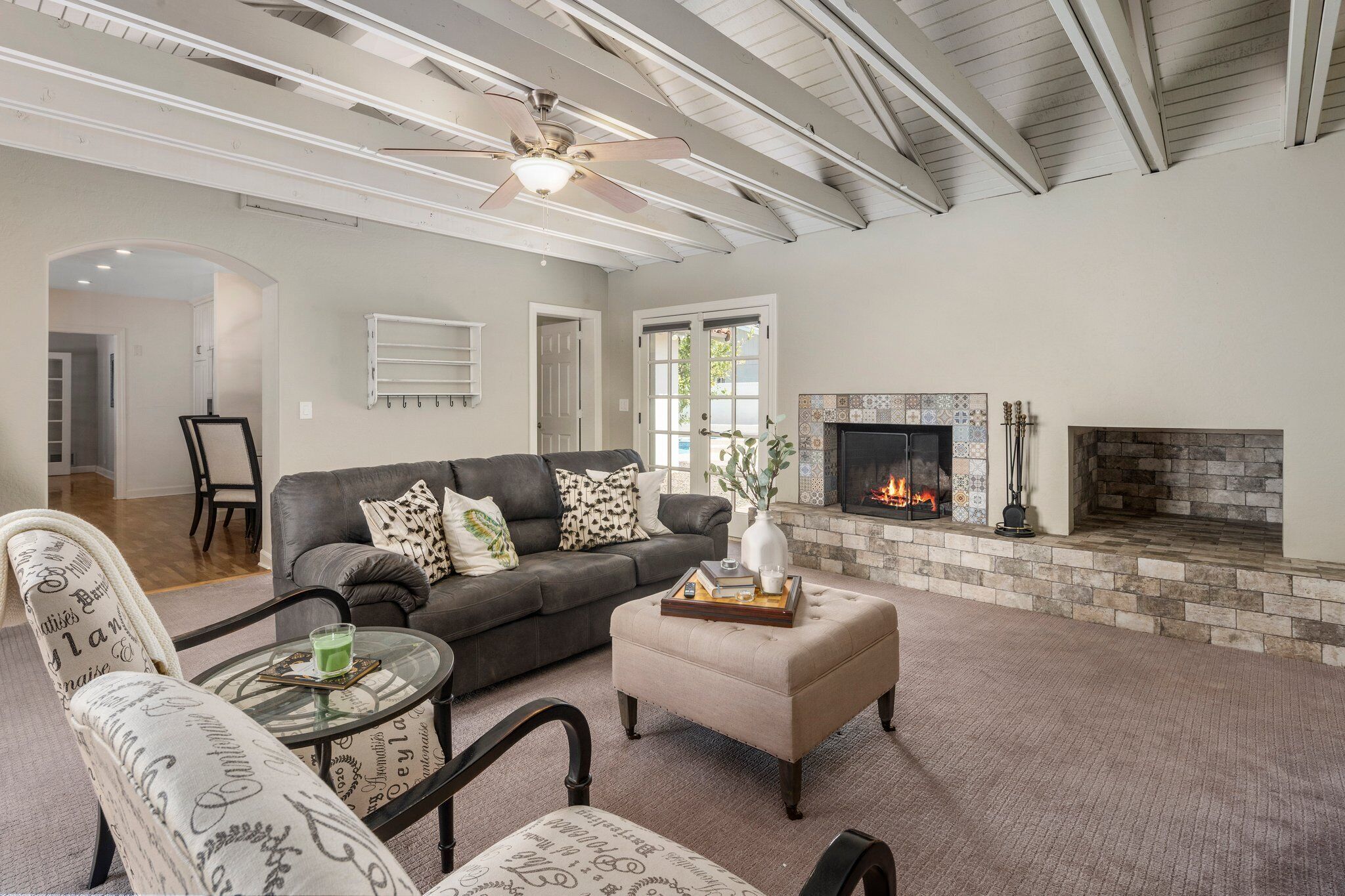 TV, DVD player, books, video library